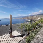 Home2book Fantastic 160m2 Terrace Flat & Bbq Daire