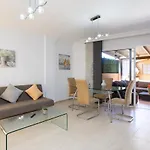 Home2book Fantastic 160m2 Terrace Flat & Bbq Daire Radazul